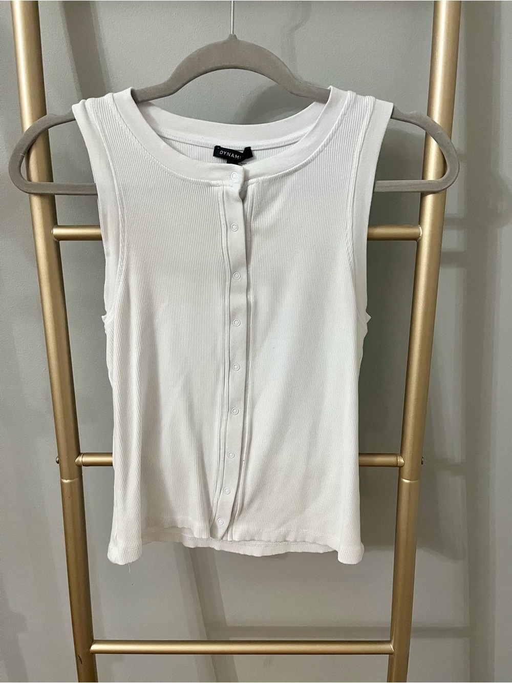 Dynamite White Ribbed Snap Front Tank Top | Sleeveless Basic | Size Small